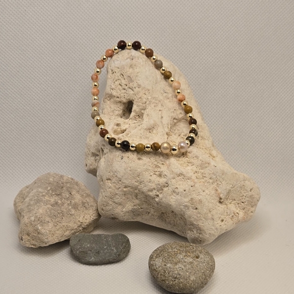 Stretchy bracelet - Picture 8 of 13